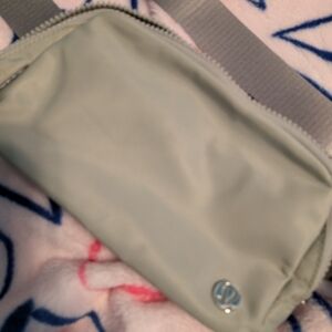 Lululemon Everything Belt Bag